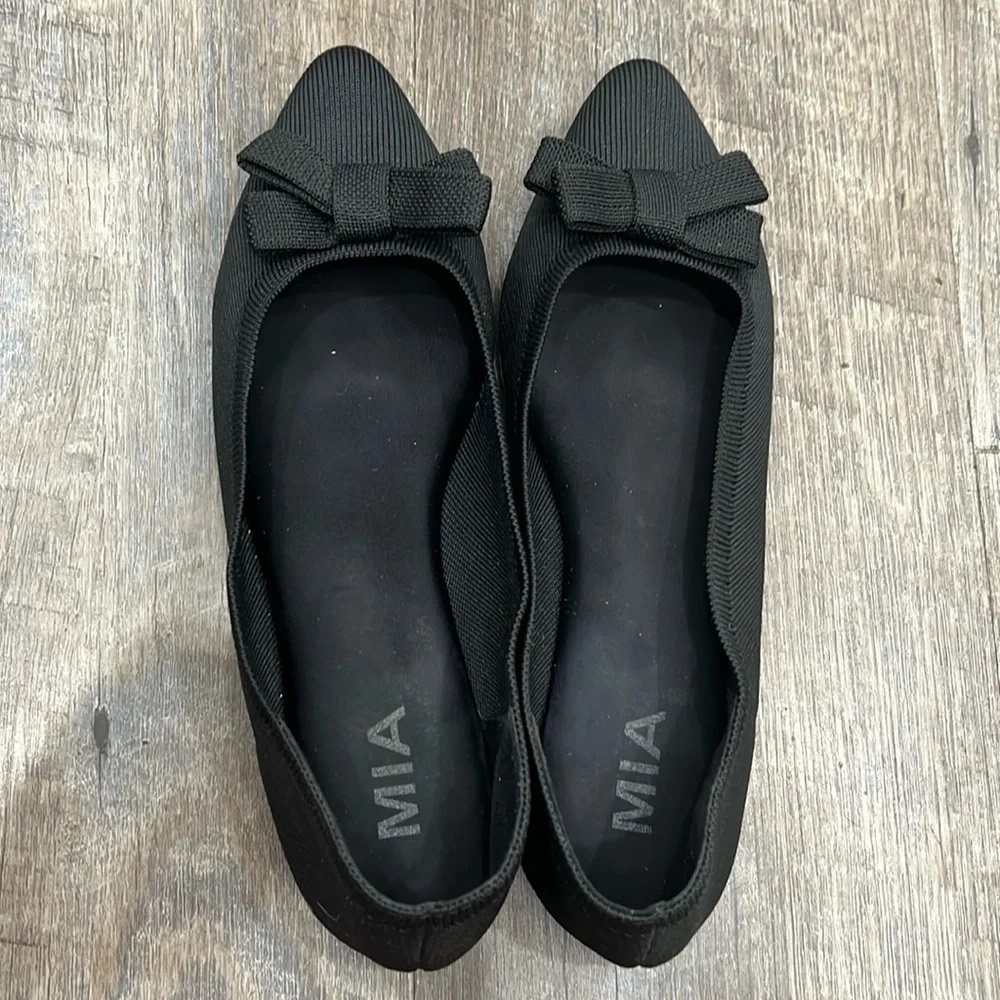 MIA Women's Jinnie size 7.5 Black Ballet Flats